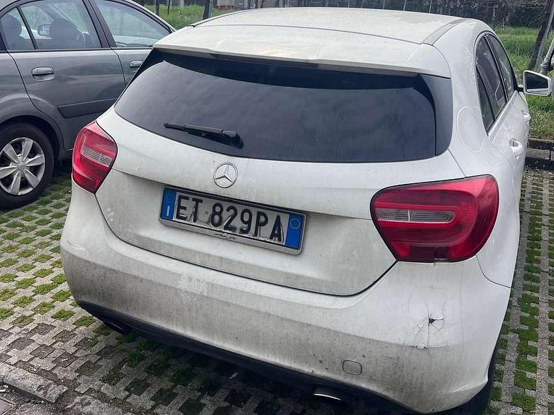 Usata Mercedes A180 109 CV (80 kW) 2013 Bianco Berlina