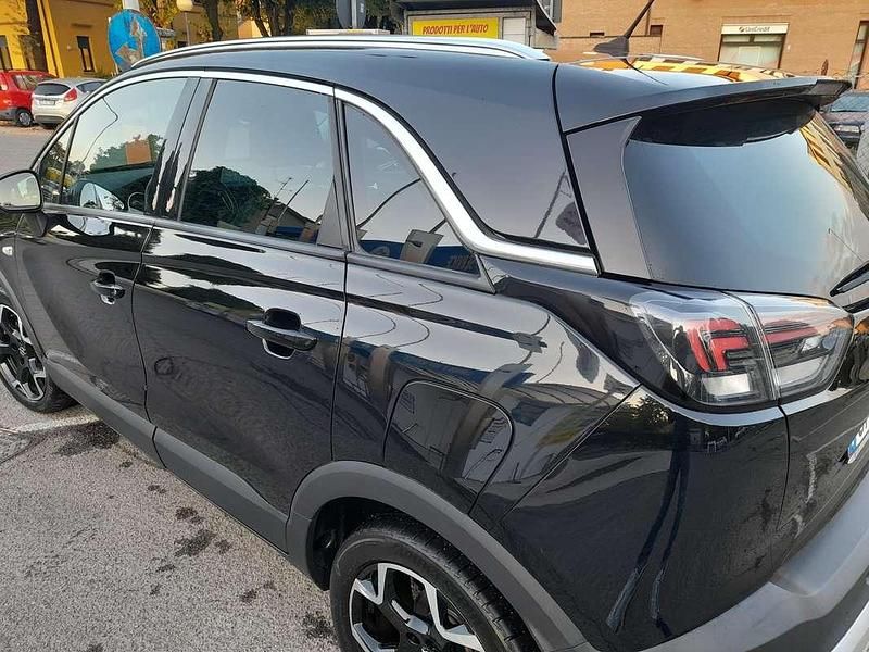 Usata Opel Crossland Elegance 110 CV (80 kW) 2023 Nero SUV