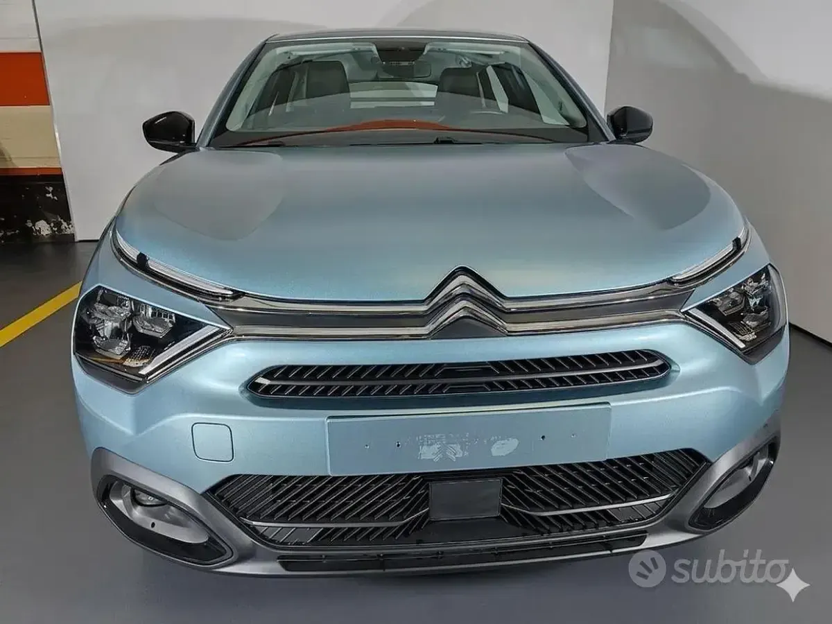 Usata Citroën C4 PureTech 131 CV (96 kW) 2024 Verde Berlina