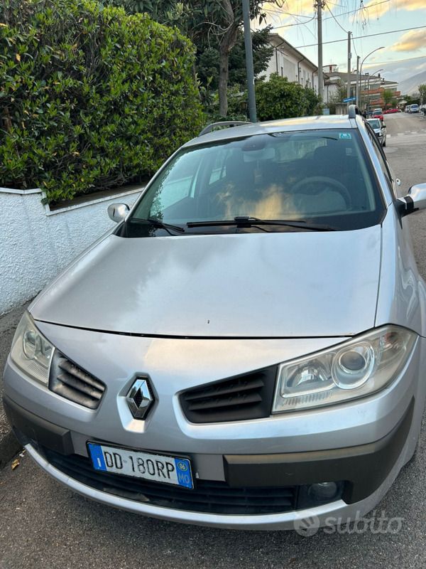 Usata Renault Mégane GrandTour 106 CV (77 kW) 2006 Grigio Station wagon
