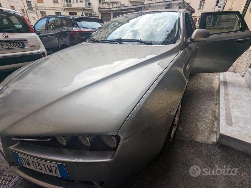 Usato 2009 Alfa Romeo 159 1.9 Diesel 120 CV (3.500 €)