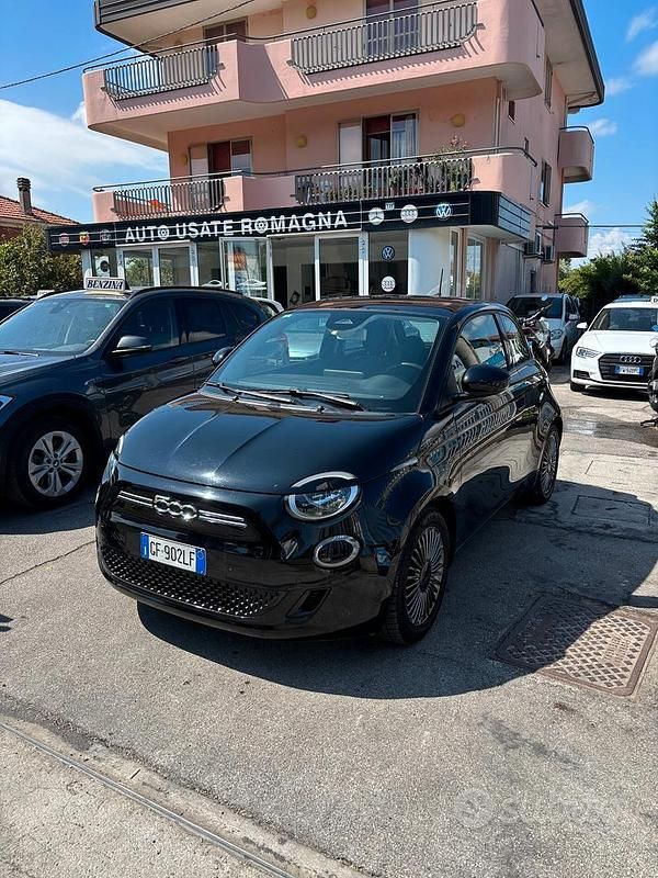 Usata Fiat 500e La Prima 86 kW (118 CV) 2021 Nero Berlina