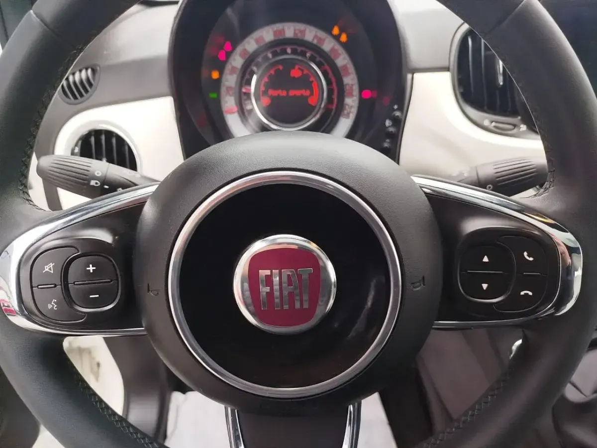 Usata Fiat 500 Dolcevita 70 CV (51 kW) 2022 Bianco Utilitaria