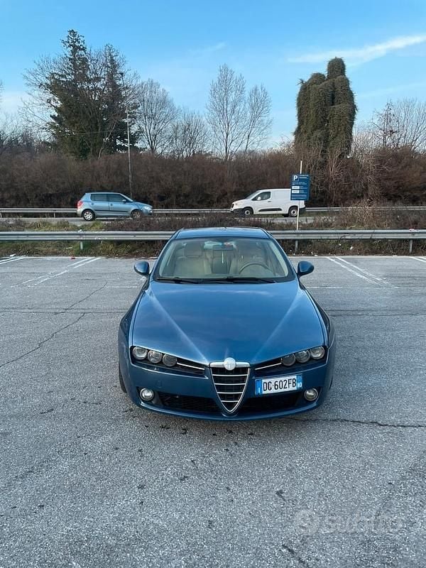 Usata Alfa Romeo 159 150 CV (110 kW) 2005 Blu Berlina