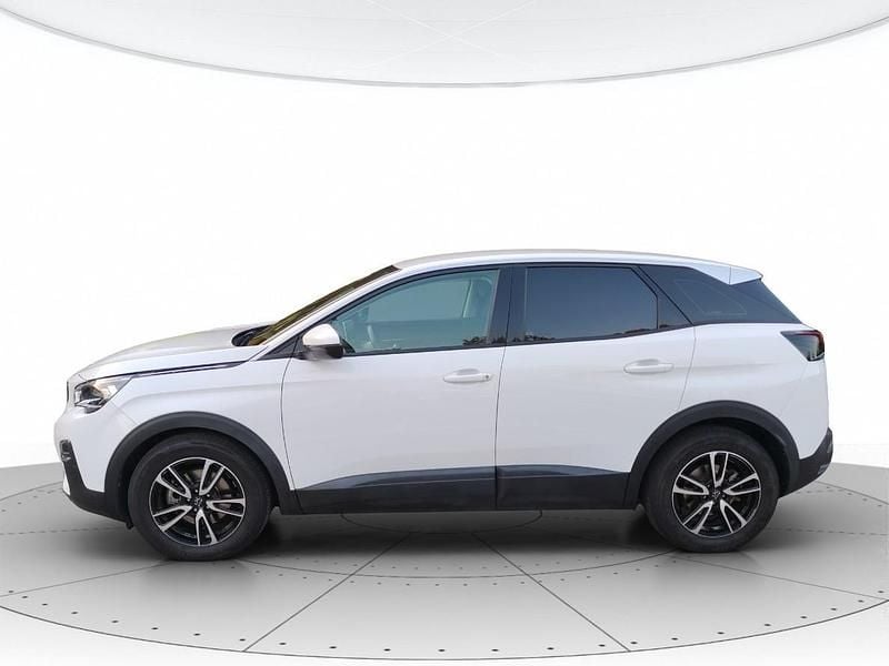 Usata Peugeot 3008 Business-Line 131 CV (96 kW) 2019 Bianco SUV