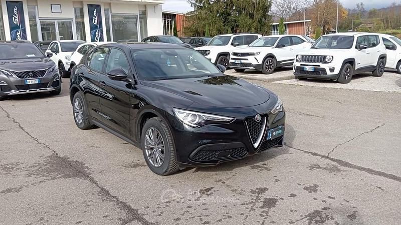 Usata Alfa Romeo Stelvio Business 190 CV (139 kW) 2021 Nero SUV