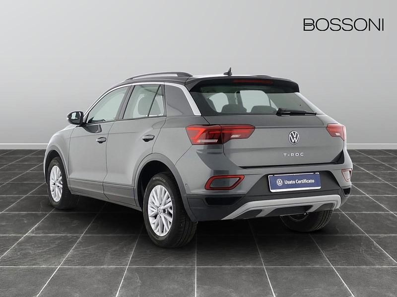 Usata VW T-Roc Life 150 CV (110 kW) 2024 Nero SUV