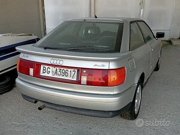 Usata Audi Coupé 111 CV (81 kW) 1990 Argento Coupé