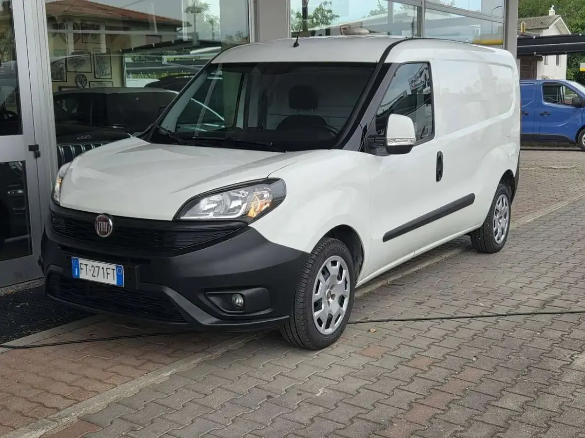 Usata Fiat Doblò 120 CV (88 kW) 2018 Bianco Monovolume