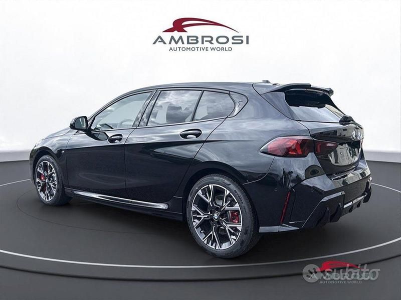 Nuova BMW 120 M Sport 163 CV (119 kW) 2025 Nero Utilitaria