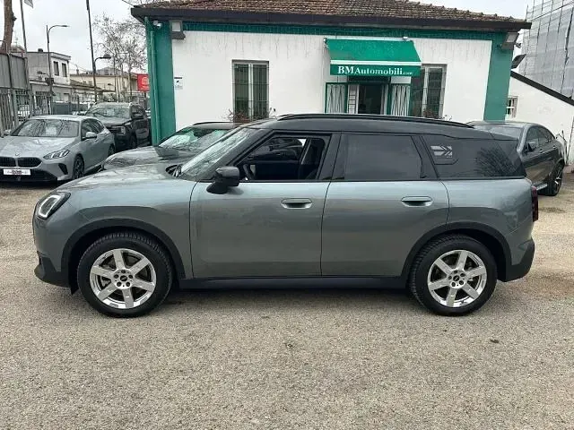 Usata Mini Countryman 204 CV (150 kW) 2024 Grigio scuro SUV