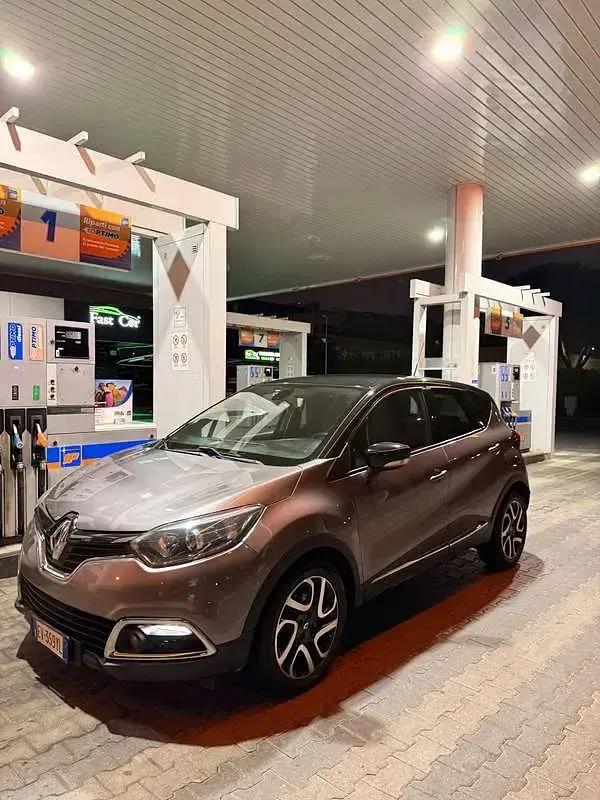 Usata Renault Captur 90 CV (66 kW) 2014 SUV