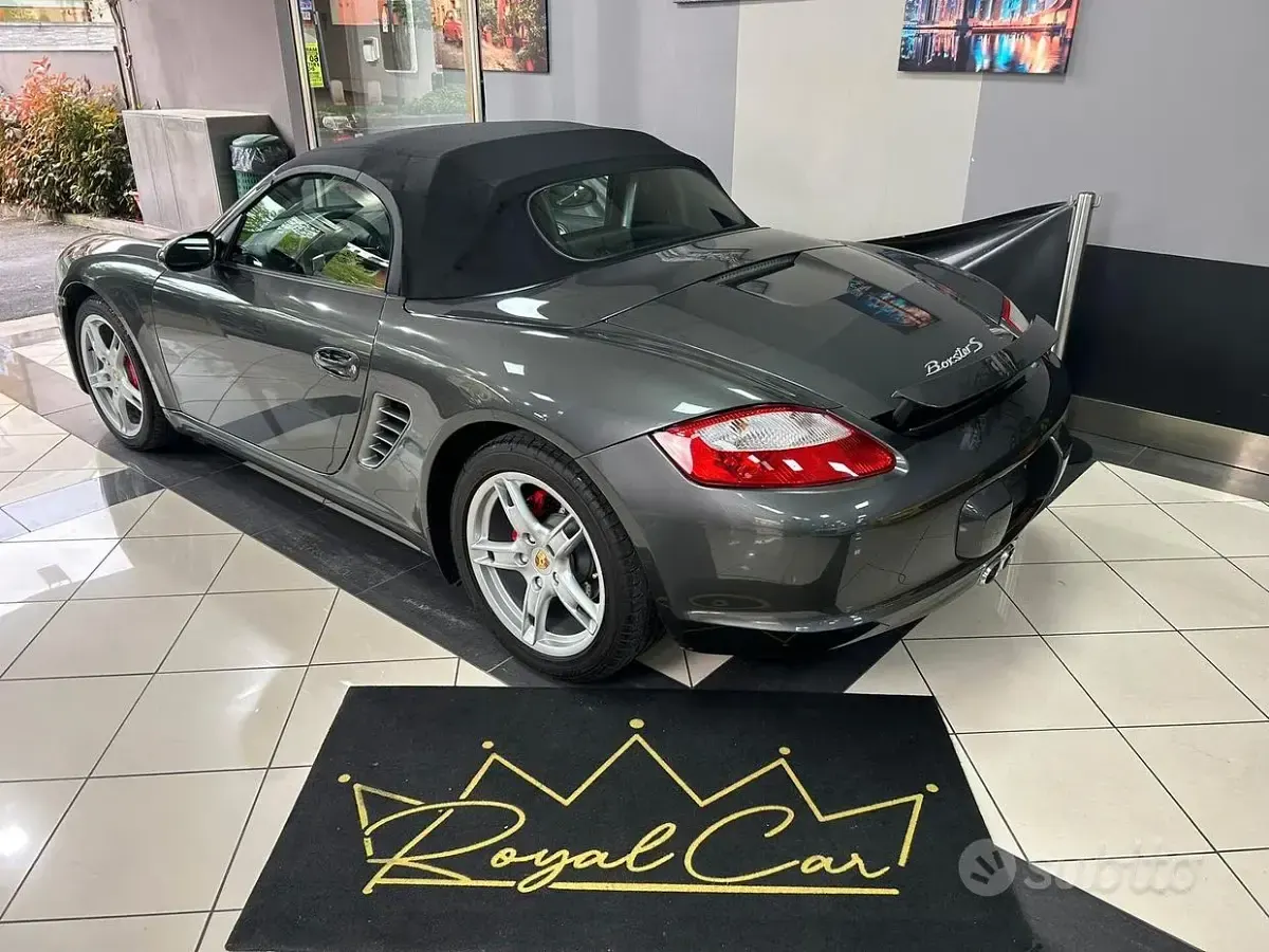 Usata Porsche Boxster 280 CV (205 kW) 2005 Grigio Cabrio