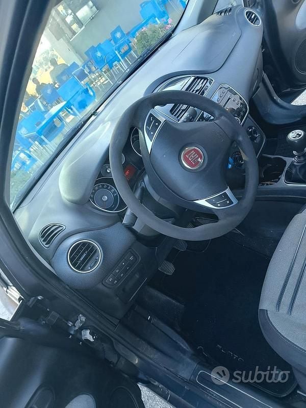 Usata Fiat Grande Punto 65 CV (47 kW) 2010 Blu Utilitaria