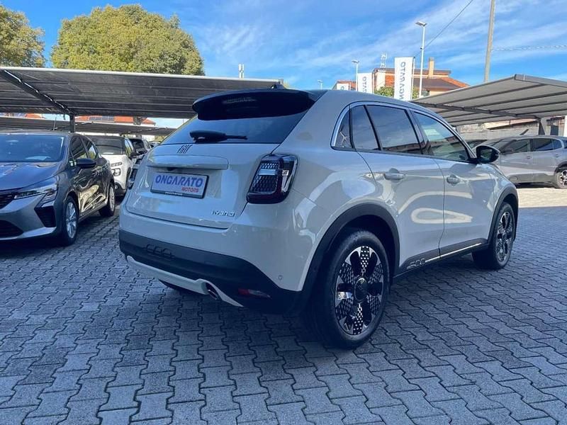 Usata Fiat 600 La Prima 101 CV (74 kW) 2025 Bianco SUV