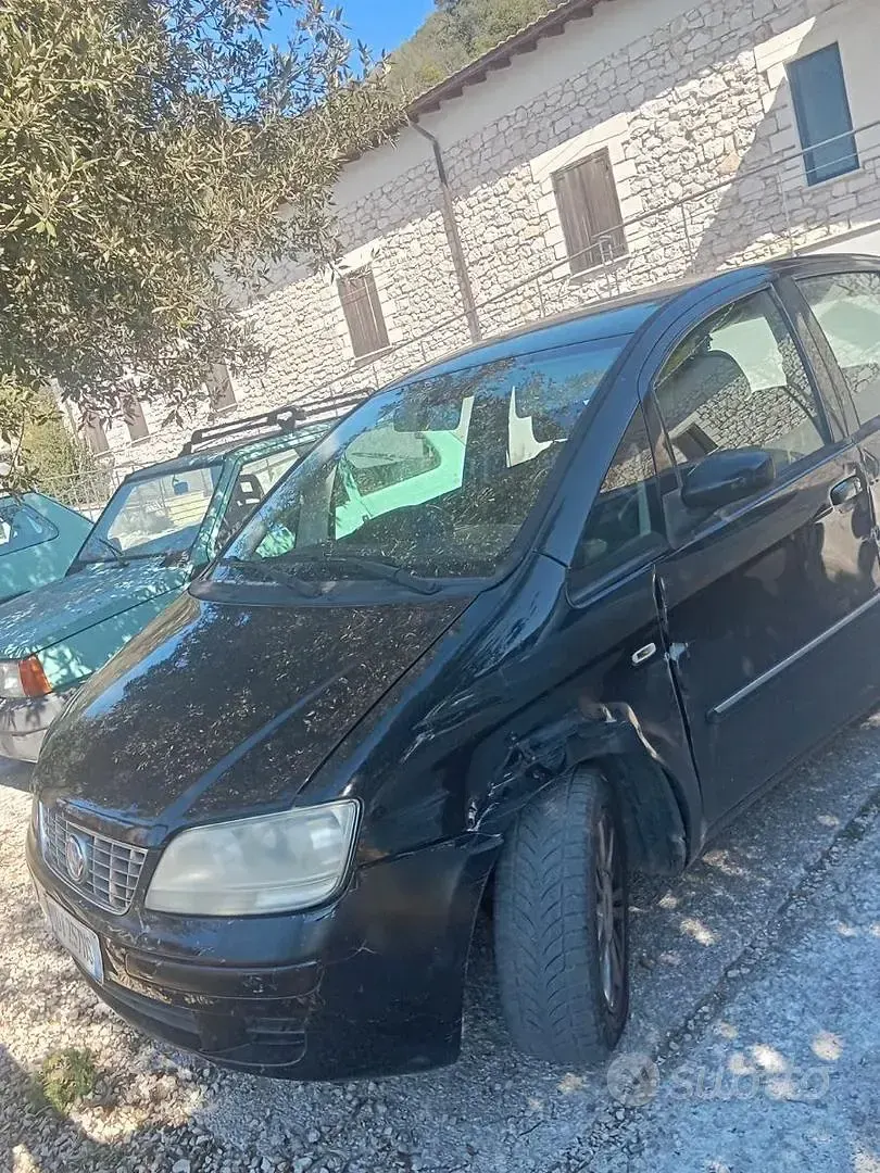 Usata Fiat Idea 77 CV (56 kW) 2009 Nero Monovolume