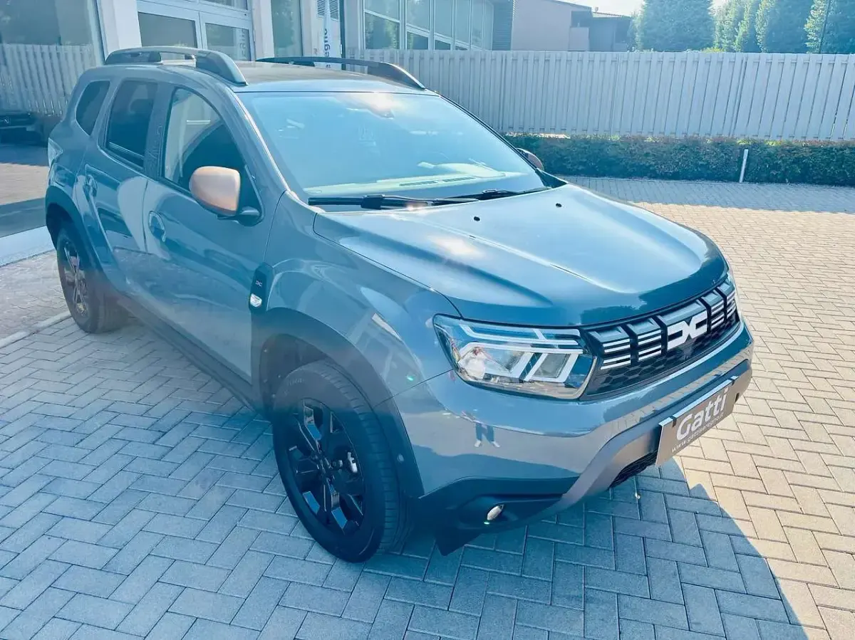Usata Dacia Duster Extreme 101 CV (74 kW) 2023 Grigio SUV