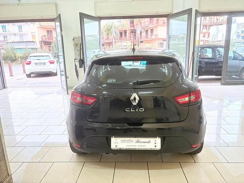 Usata Renault Clio IV 73 CV (53 kW) 2015 Nero Berlina