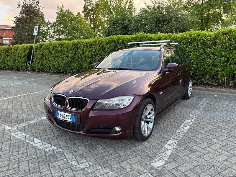 Usata BMW 320 Efficient Dynamics 177 CV (130 kW) 2009 Rosso Station wagon