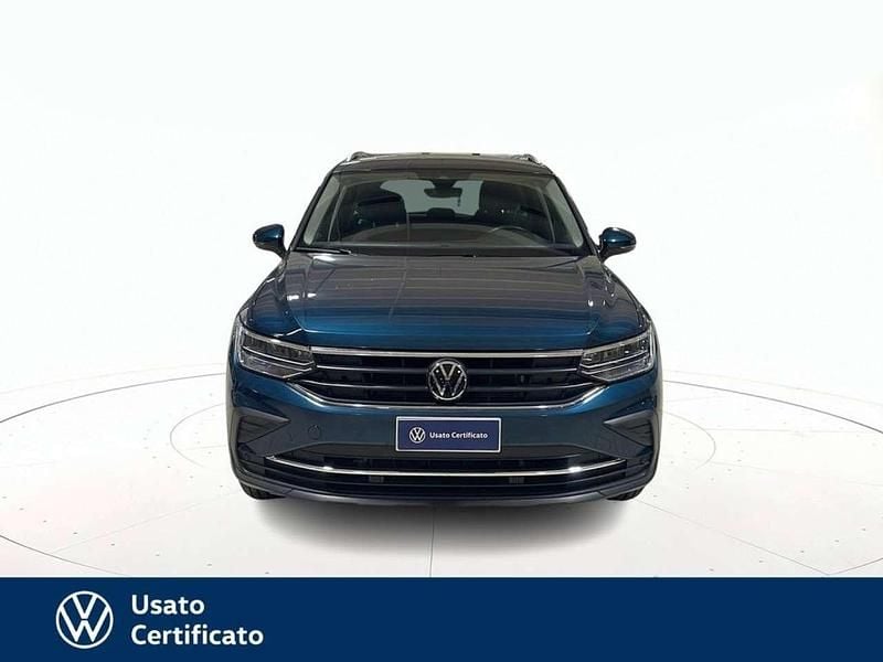 Usata VW Tiguan Life 150 CV (110 kW) 2023 Blu pastello SUV