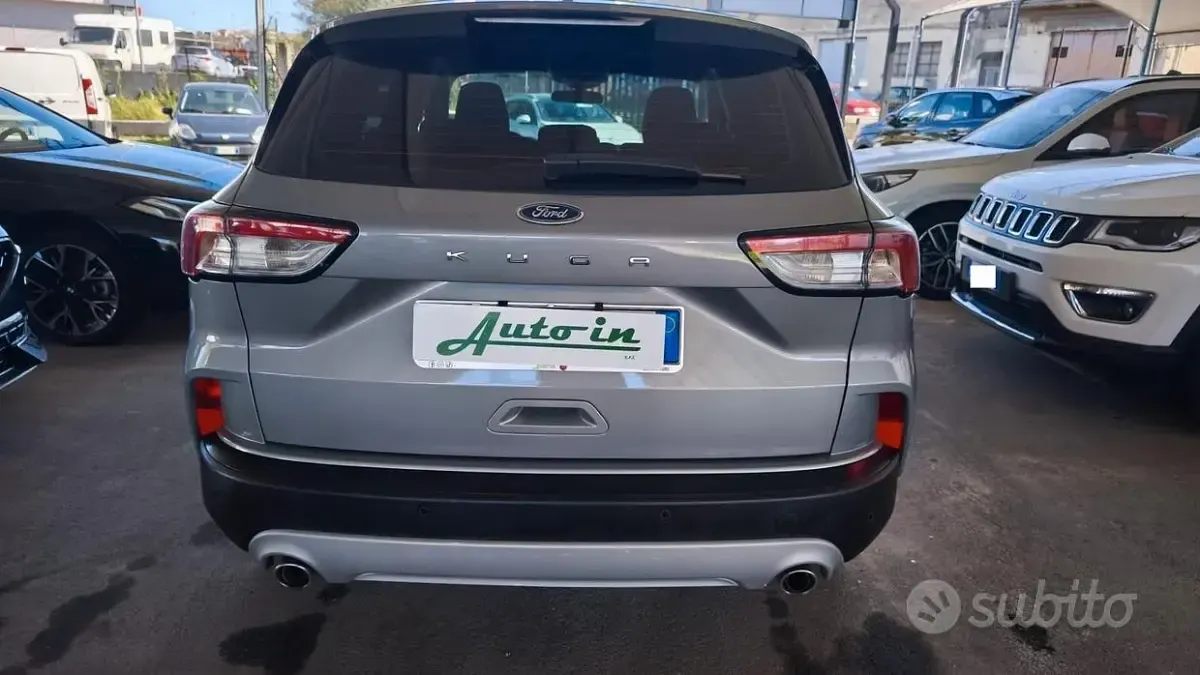 Occasion Ford Kuga 120 ch (88 kW) 2022 Gris SUV