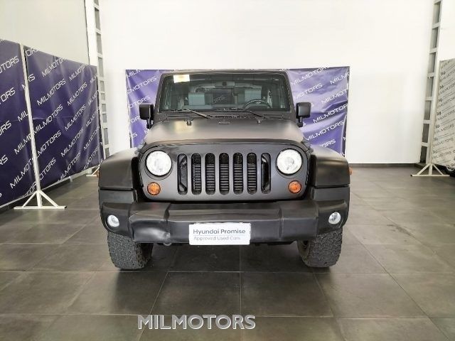 Usata Jeep Wrangler Sahara 177 CV (130 kW) 2009 Nero pastello SUV