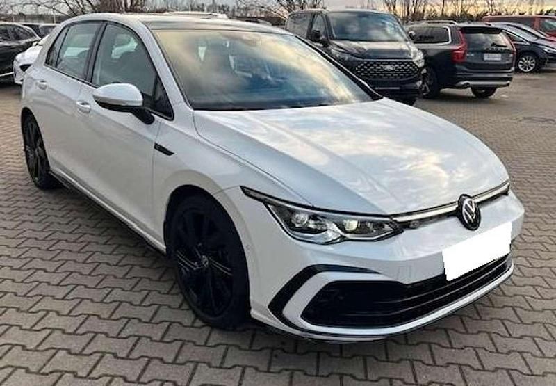 Usata VW Golf VIII R-line 150 CV (110 kW) 2023 Bianco Berlina