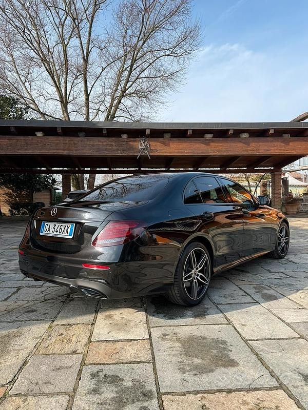 Usata Mercedes E220 2020 Nero Berlina