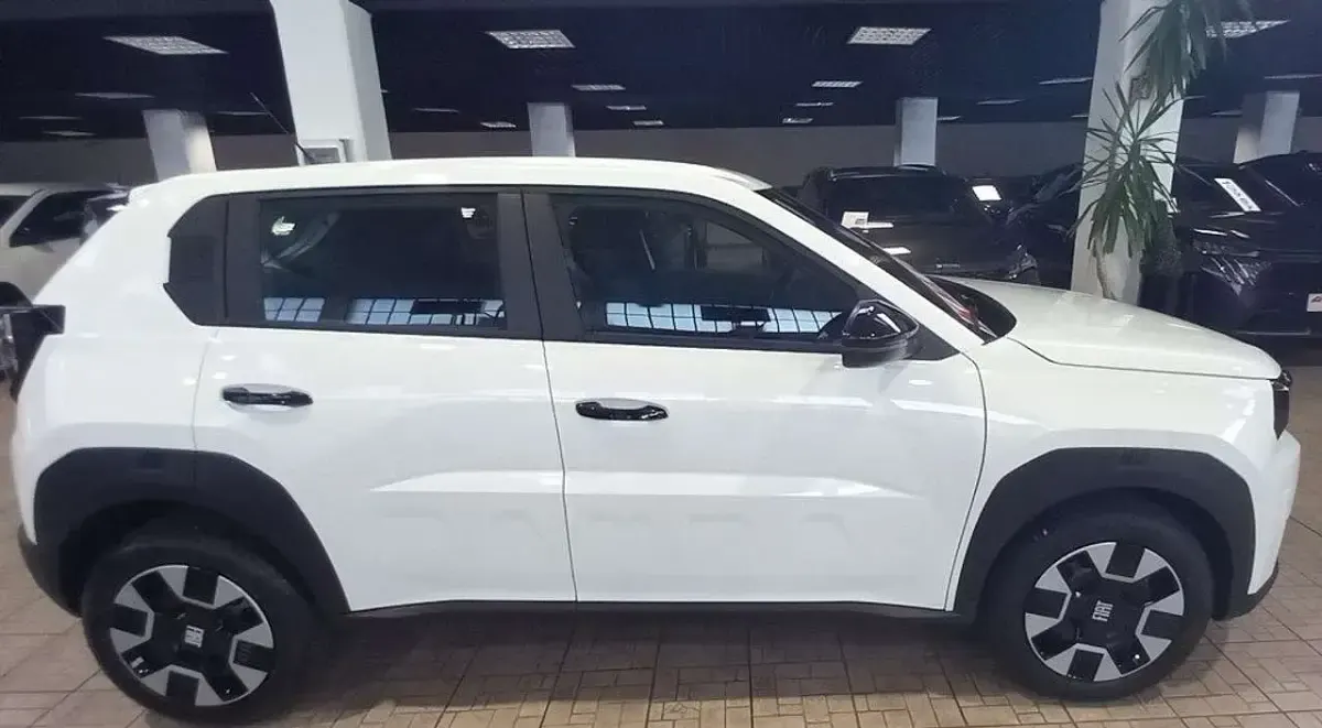 Nuova Fiat Grande Panda Icon 101 CV (74 kW) 2026 Bianco Utilitaria