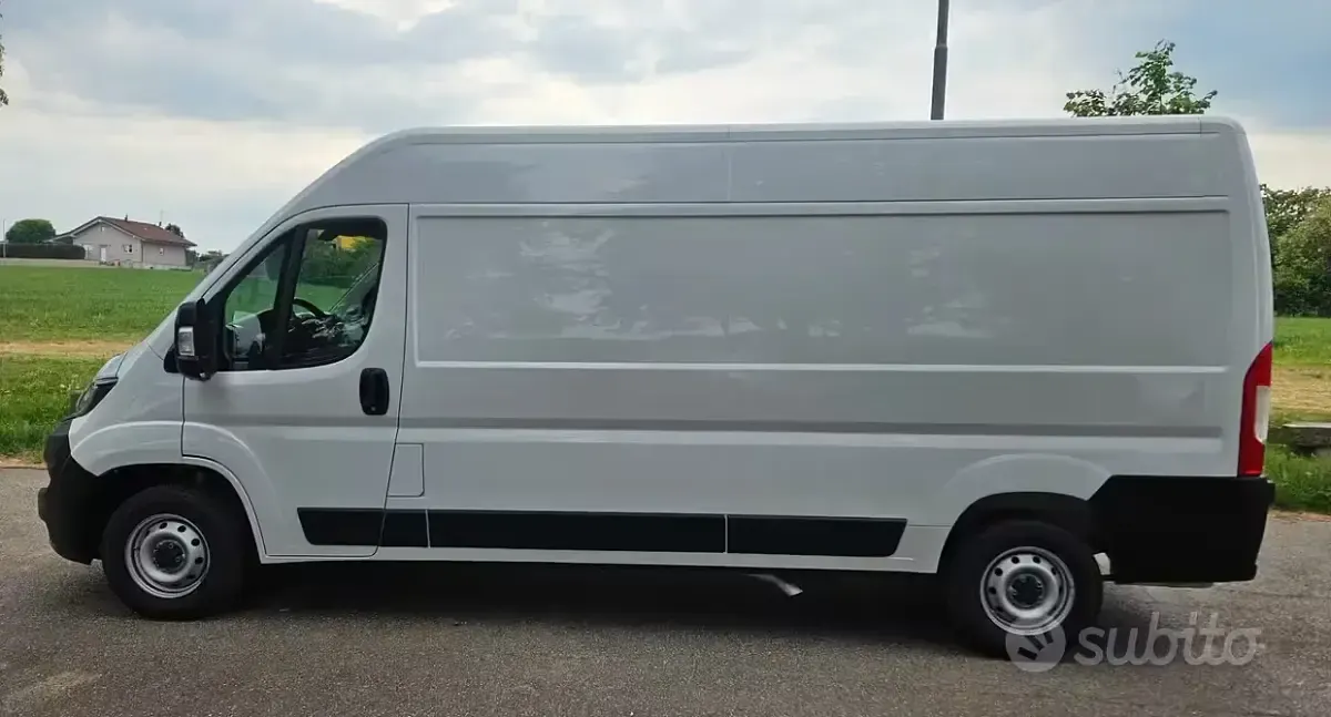Usata Fiat Ducato 140 CV (102 kW) 2023 Bianco Furgone