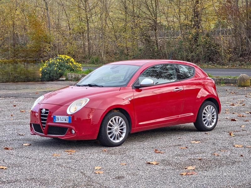 Usata Alfa Romeo MiTo Progression 70 CV (51 kW) 2012 Rosso Utilitaria
