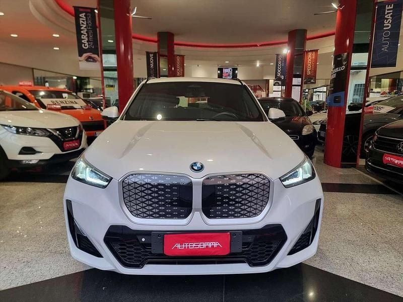 Bianco Usata 2025 BMW iX1 M Sport SUV | 33.000 € (Buon prezzo) - Immagine 1/4