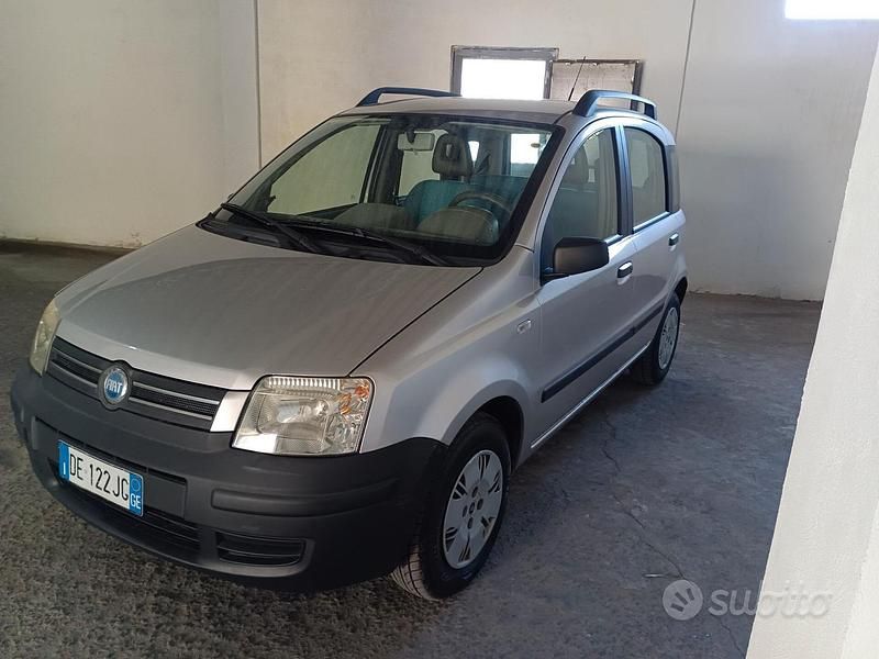 Usata Fiat Panda Dynamic 60 CV (44 kW) 2006 Grigio Utilitaria