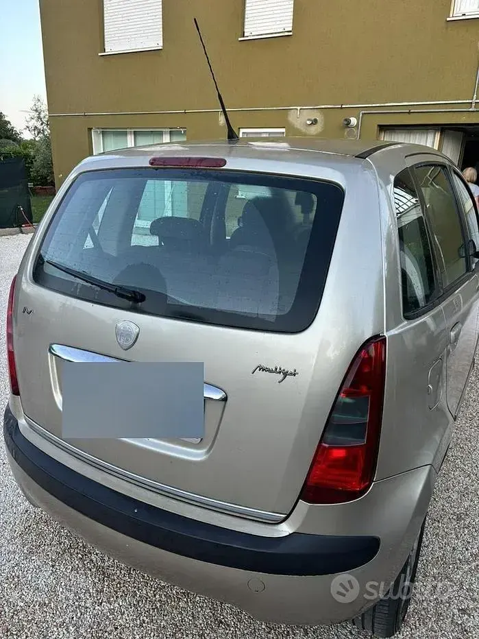 Usata Lancia Musa 69 CV (50 kW) 2005 Monovolume