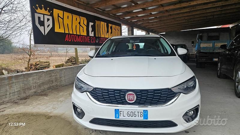 Usata Fiat Tipo 120 CV (88 kW) 2017 Bianco Berlina