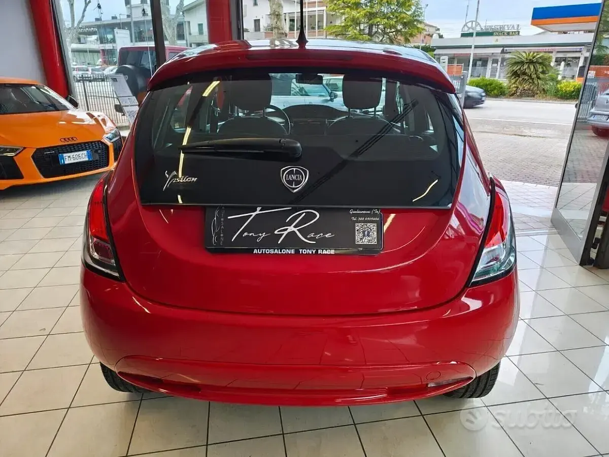 Usata Lancia Ypsilon S 95 CV (69 kW) 2018 Rosso Utilitaria