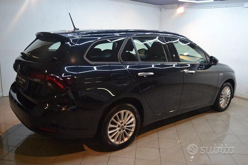 Usata Fiat Tipo Business 131 CV (96 kW) 2022 Blu Station wagon