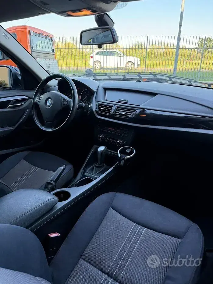 Begagnad BMW X1 Efficient Dynamics 177 HK (130 kW) 2010 Svart SUV