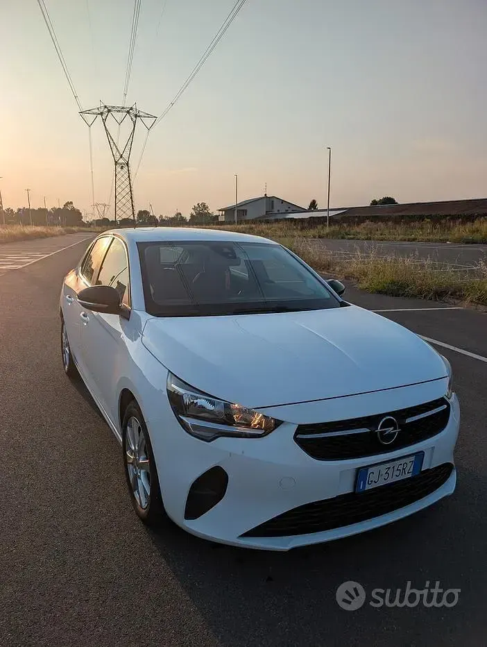 Usata Opel Corsa 101 CV (74 kW) 2022 Bianco Utilitaria