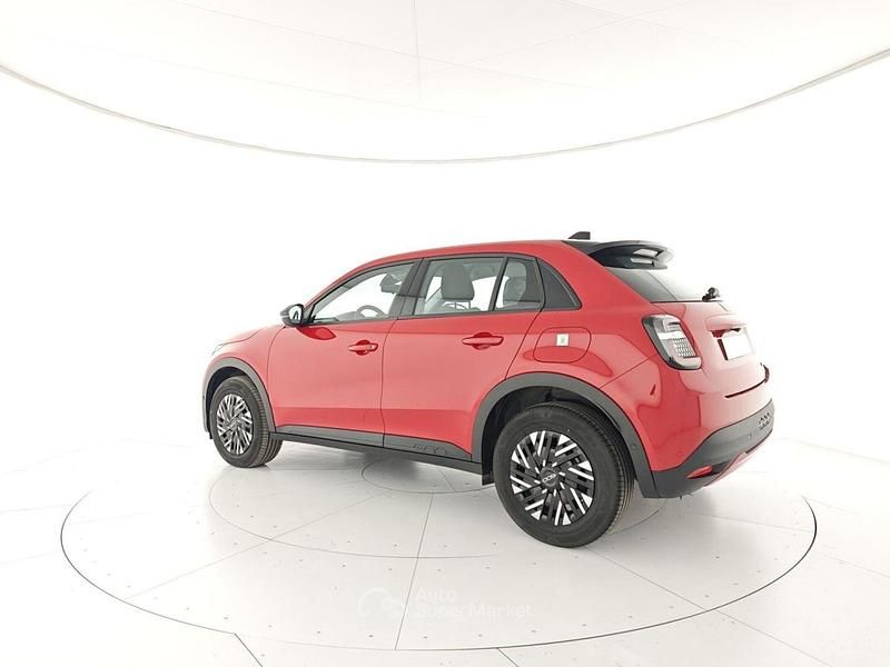 Usata Fiat 600 136 CV (100 kW) 2024 Rosso SUV