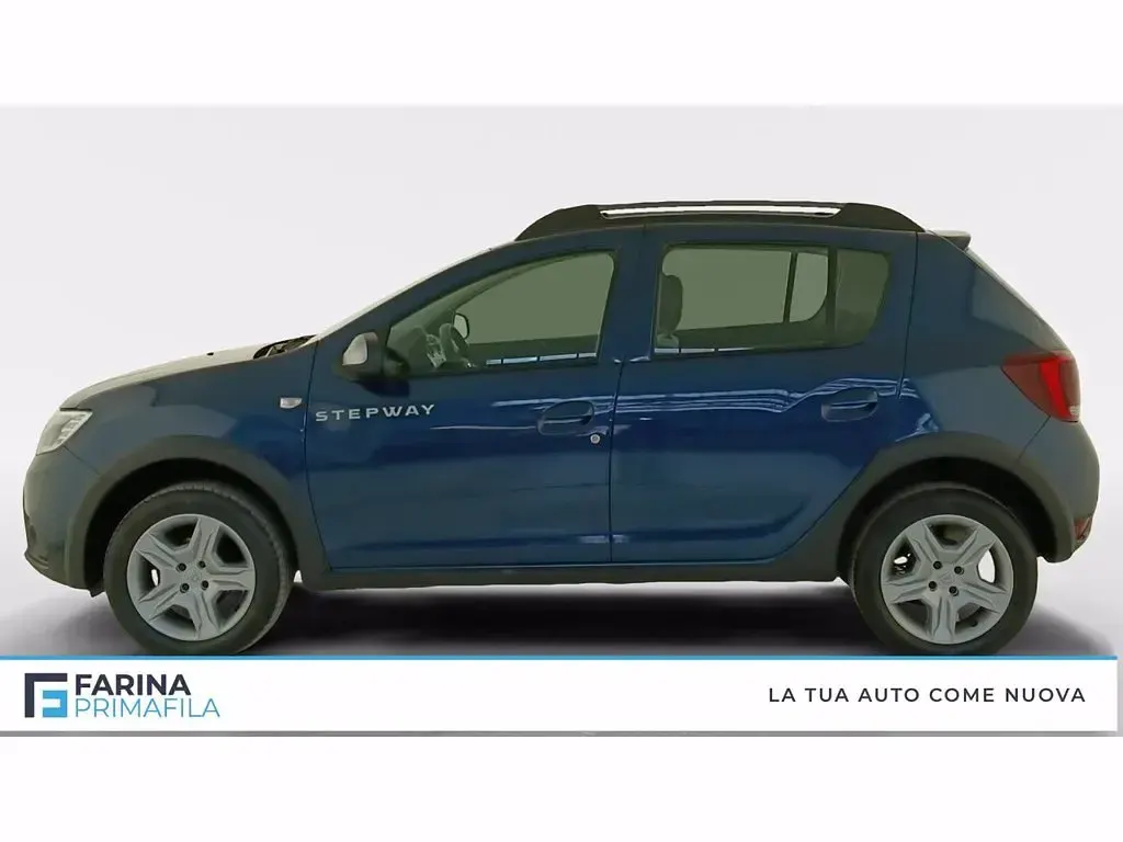 Usata Dacia Sandero Comfort 90 CV (66 kW) 2017 Blu Utilitaria