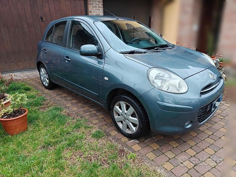 Usata Nissan Micra Acenta 2011 Grigio Utilitaria