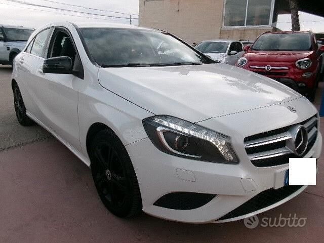 Usata Mercedes A180 Premium 108 CV (79 kW) 2015 Bianco Berlina