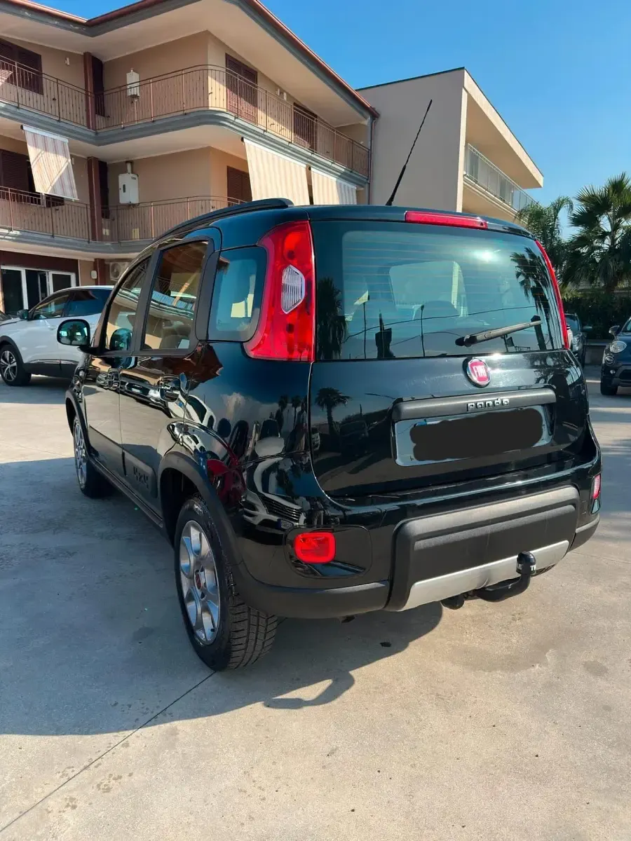 Usata Fiat Panda 4x4 S 75 CV (55 kW) 2014 Nero Utilitaria