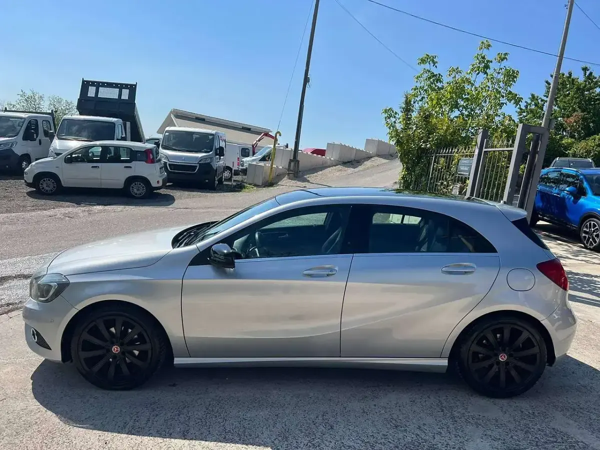 Usata Mercedes A180 Edition 109 CV (80 kW) 2014 Argento Berlina