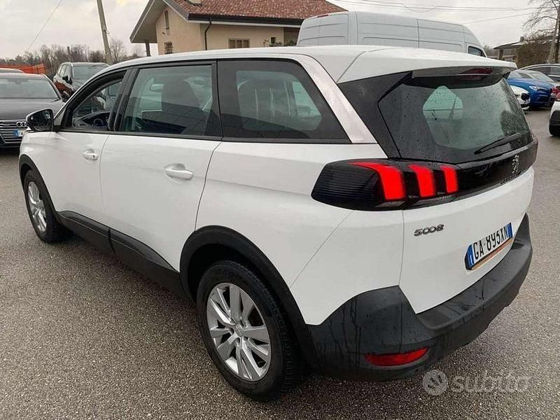 Usata Peugeot 5008 Business-Line 131 CV (96 kW) 2020 Bianco SUV