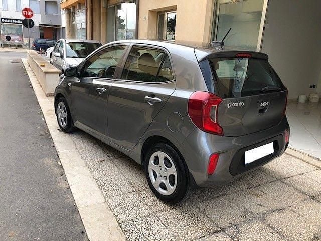 Usata Kia Picanto Urban 66 CV (48 kW) 2023 Grigio Utilitaria