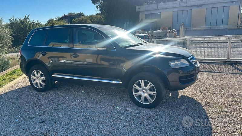 Usata VW Touareg R 174 CV (127 kW) 2006 Nero SUV