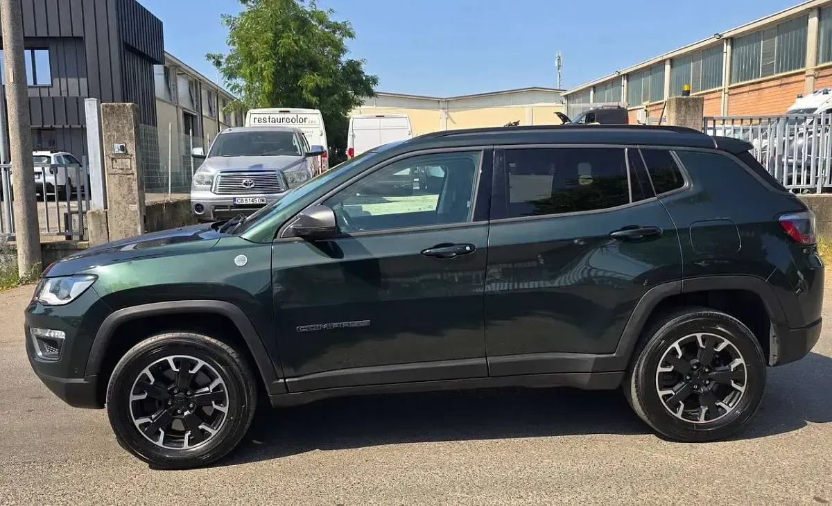 Usata Jeep Compass Trailhawk 179 CV (131 kW) 2020 Verde SUV