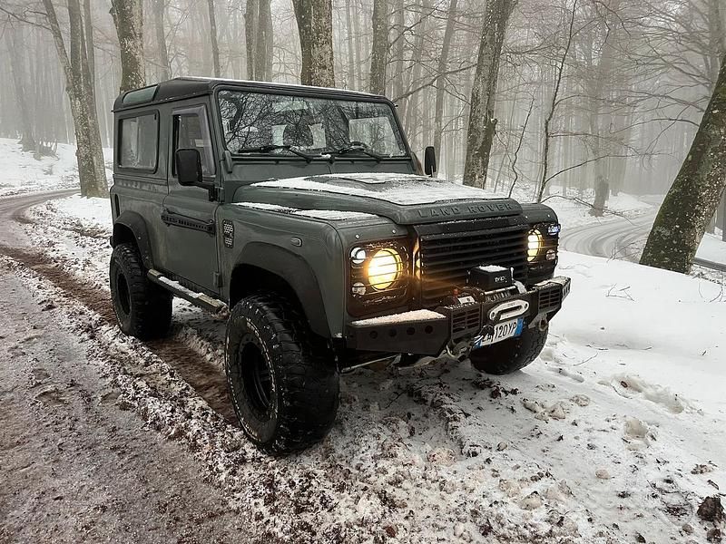 Usata Land Rover Defender 122 CV (89 kW) 2008 Verde SUV